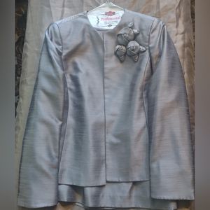 3 piece women's Kasper suit with open front jacket, pencil skirt, and tank.